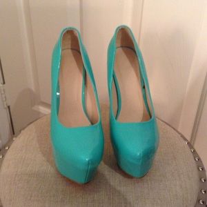 New light turquoise heels